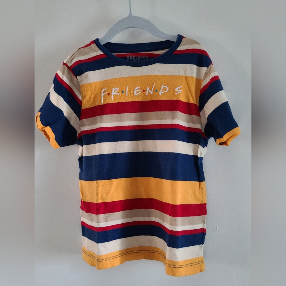 4T Friends Boxlunch shirt unisex